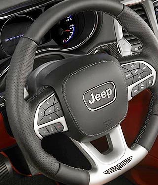 2019 JEEP CHEROKEE TRACKHAWK: Image: Jeep